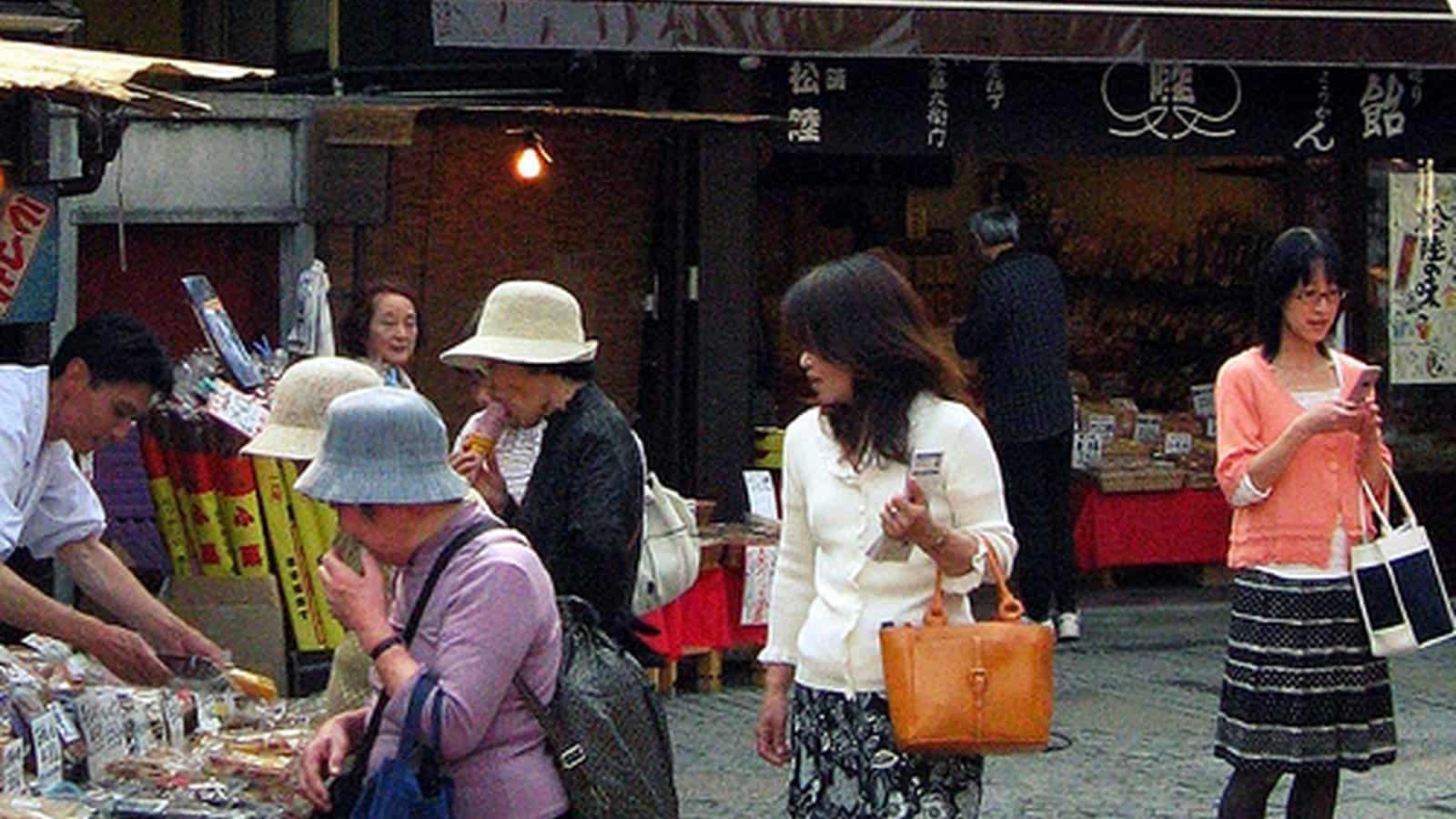 Best hidden towns near Tokyo without a car